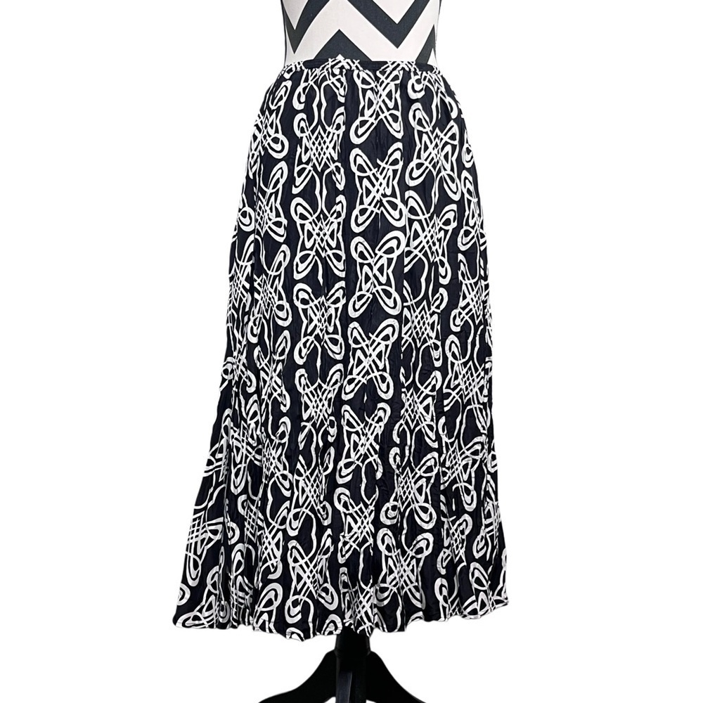NWT Chico's Sz 0 Black White Pull-On 100% Silk Midi Broom Skirt